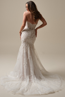 Large-Maggie-Sottero-Benjie-Fit-and-Flare-Wedding-Dress-25MB271A01-Alt55-BLS